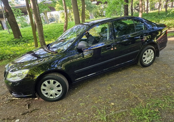 Skoda Octavia cena 12999 przebieg: 385000, rok produkcji 2010 z Sosnowiec małe 277